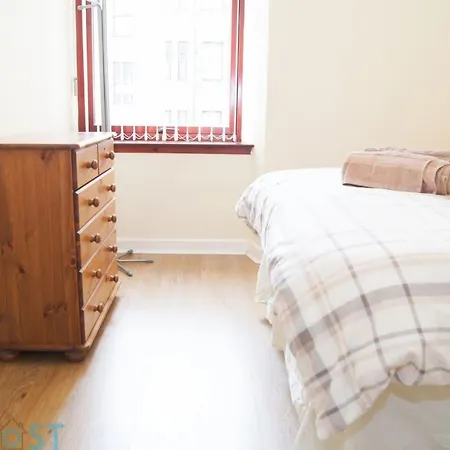 Apartment Exeter Drive Flat *