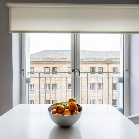 Merchant Modern 1 Bed Executive Flat