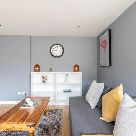 Апартаменты Merchant Modern 1 Bed Executive Flat Глазго