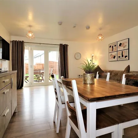 Hébergement de vacances The Oatland - Luxury House With Private Garden & Parking *