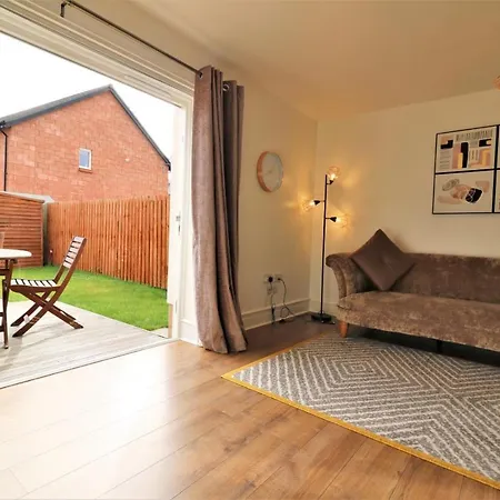 The Oatland - Luxury House With Private Garden & Parking Hébergement de vacances *