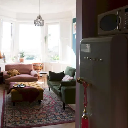Pass The Keys Quirky, Cosy, Entire Flat In Trendy Area Apartment
