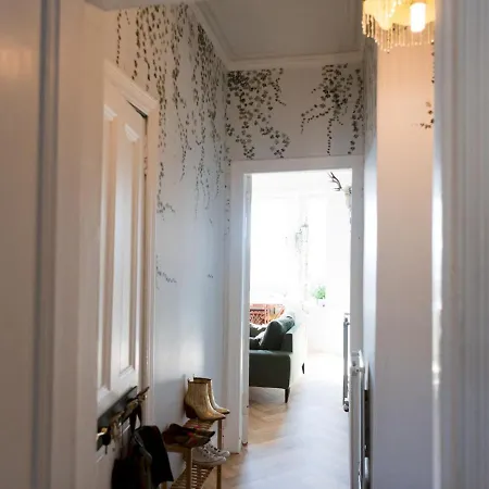 Apartment Pass The Keys Quirky, Cosy, Entire Flat In Trendy Area Glasgow