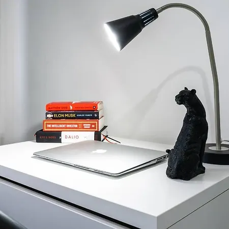 Cheerful 2 Bedroom Homely Apartment, Sleeps 4 Guest Comfy, 1x Double Bed, 2x Single Beds, Free Parking, Free Wifi, Suitable For Business, Leisure Guest, Contractors, Qe Hospital, Glasgow, Near Airport & Centre, Perfect For Common Wealth Games 20 Appartement *