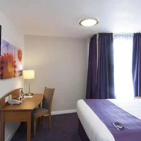 Premier Centre - Argyle Street 3*