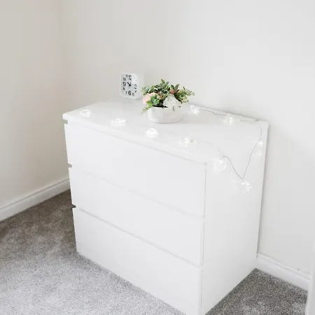 Holiday home Pass The Keys Townhouse Overlooking The River Clyde, Sleeps 10 *