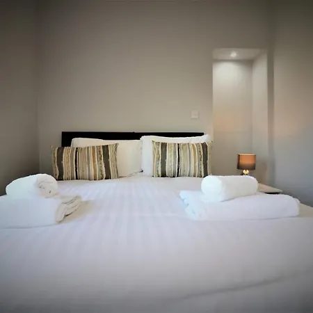 Signature - Greenlees Clubhouse Appartement *