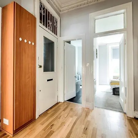 Pass The Keys Stylish 2 Bed In Heart Of West End Apartment Glasgow