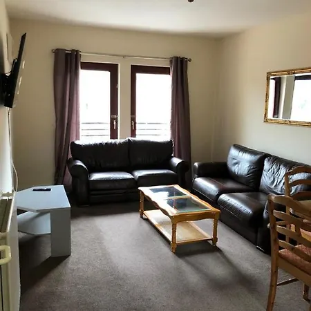 Carnarvon Street Centre * 格拉斯哥