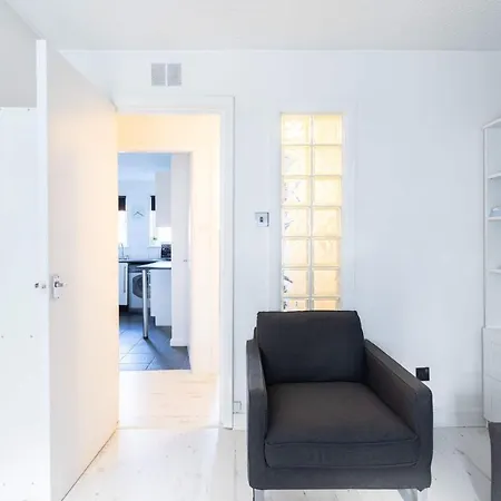 St Vincent Apartment *