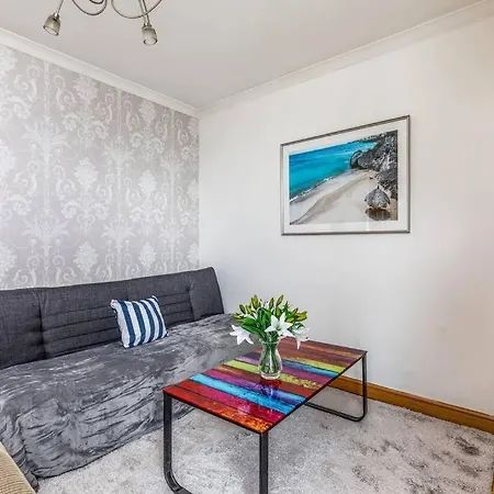 Fresh, Modern West End Beside Hydro غلاسغو