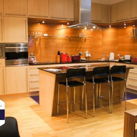 Views Centre Freeparking Apartment *