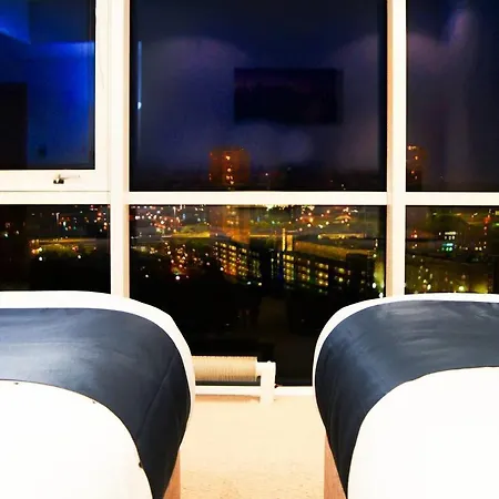 Apartment Views Centre Freeparking *