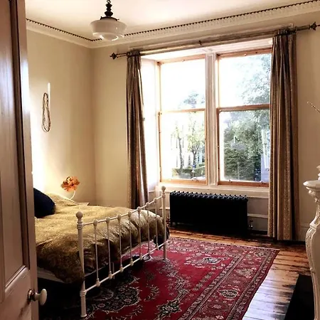 Unique Character 2bd, In Heart Of West End Glasgow