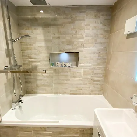 2bd City Centre - Free Private Parking *