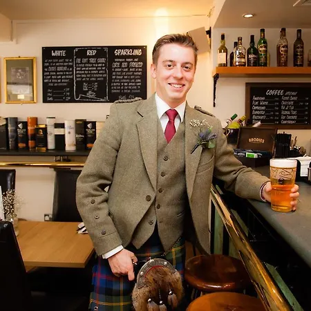 The Pipers' Tryst Отель