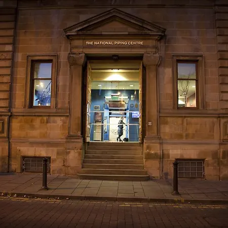 The Pipers' Tryst 4*