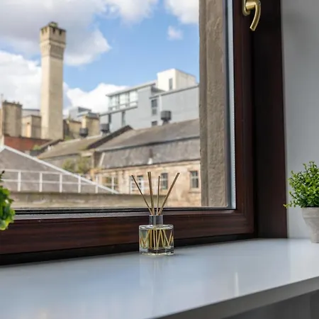 Clydeview Lux Centre