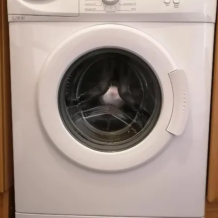 - Sleeps 2 & Freeparking During Weekend