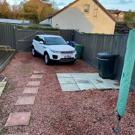 Cheerful One Bedroom With Parking Space.