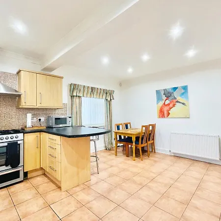 بيت للعطل Millerston House