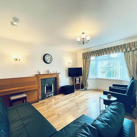 Millerston House بيت للعطل *