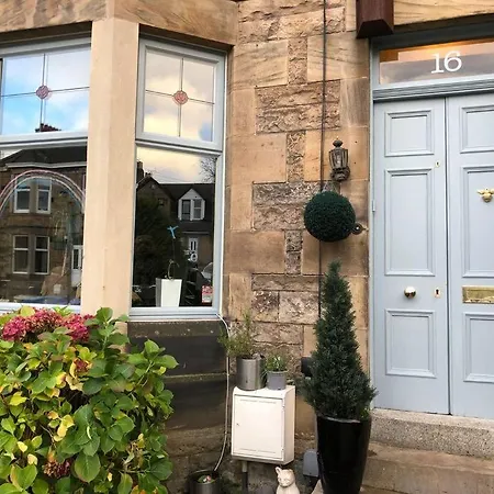 Apartment Traditional Close To Centre & Hampden *