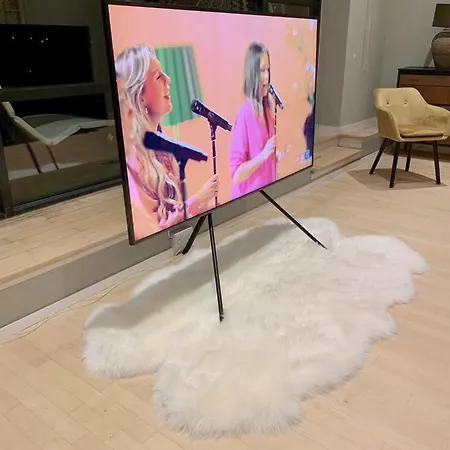 Centre G1 Penthouse With Riverviews - Duplex *