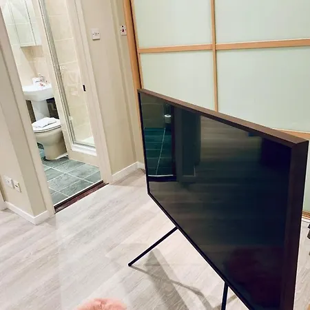 Centre G1 Penthouse With Riverviews - Duplex *