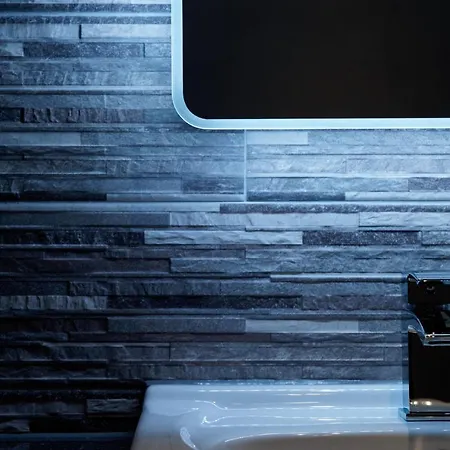 Apartament Centre With Free Secure Underground Parking Glasgow