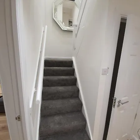 Modern House Close To Glasgow