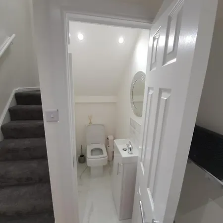 Appartement Modern House Close To *