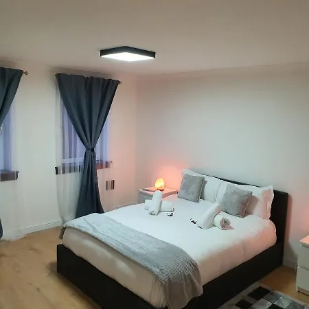 Modern House Close To Appartement