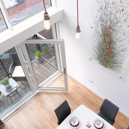 Apartament Centre With Free Secure Underground Parking *