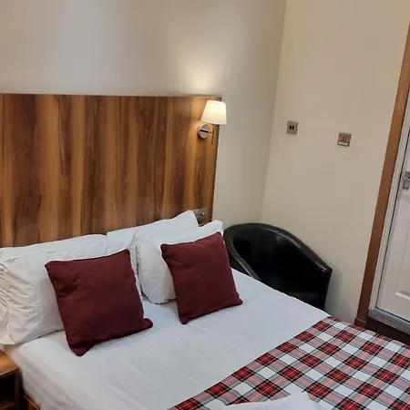 Hotel The Hampton Court