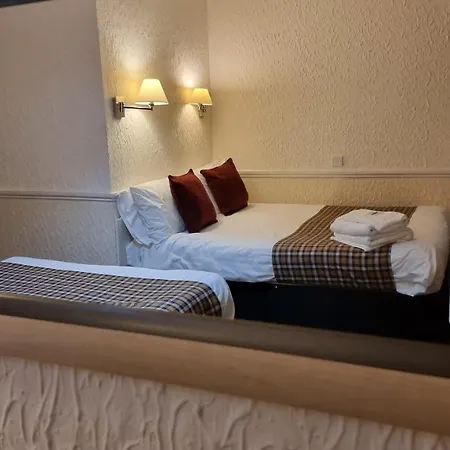 Hotel The Hampton Court