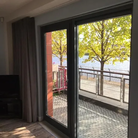 Riverside West End Apartment Glasgow