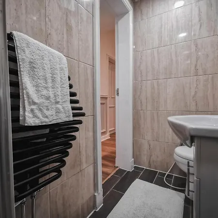 Apartament 3 Bed In The Heart Of Westend Of Glasgow