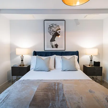 The Lusso - 2br - A 5* Escape Like No Other Appartamento *