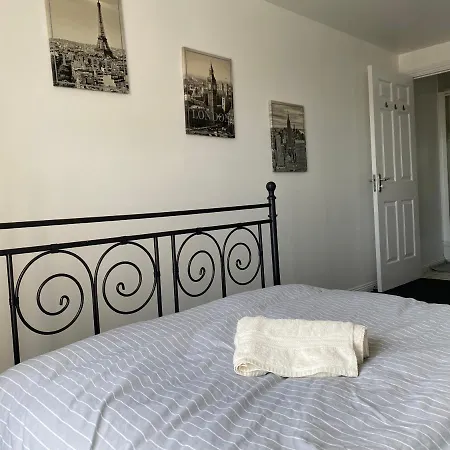 Prime Central Location 2bedapartmentsecure Parking Apartamento