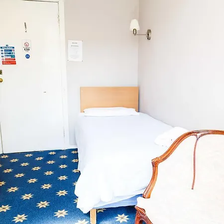 The Kelvin West End Guest house 2*