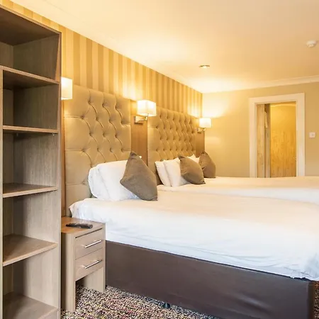 Albion 3* Glasgow