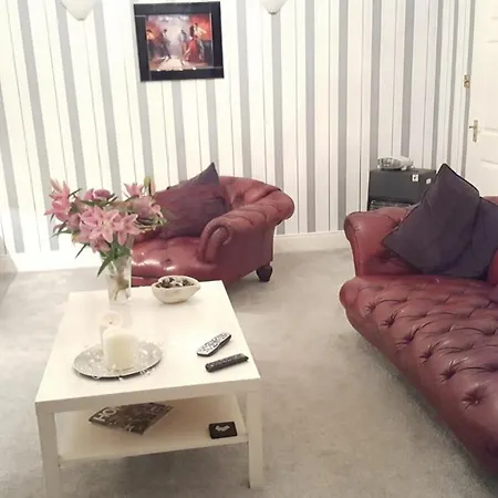 Central Luxury From Victorian Villa Glasgow