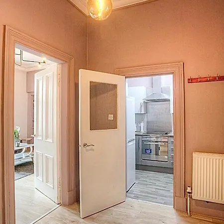 Stylish Luxury 2-bed Serviced In Heart Of West End Sse Hydro Botanic Gardens Apartment *