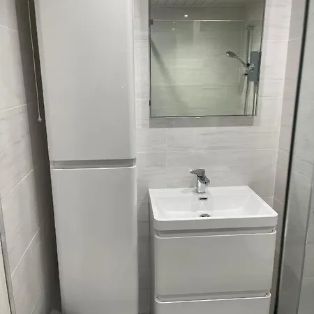 2 Bed Contemporary Free Parking Netflix Sleeps 4 Lejlighed