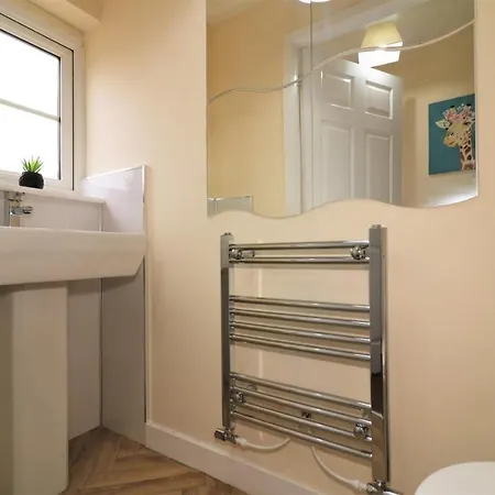 Signature - Harris House Apartment Glasgow