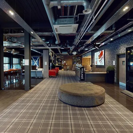Village Hotel 4*