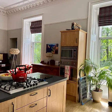 Séjour chez l'habitant Beautiful Double In Idyllic West End Townhouse