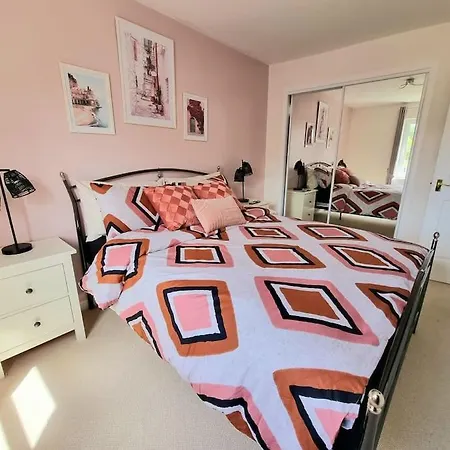 Homely Three Bed In