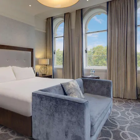 Grosvenor Hotel 4*